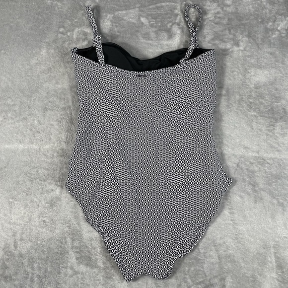 DKNY Bandeau  One Piece Swim Suit Women's XXL Black White Geo Print - Picture 7 of 15